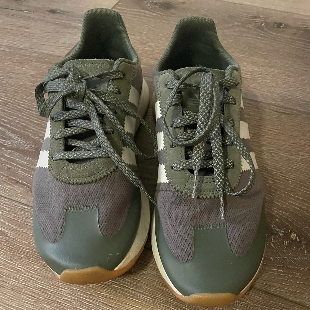 Adidas Retro Sneaker